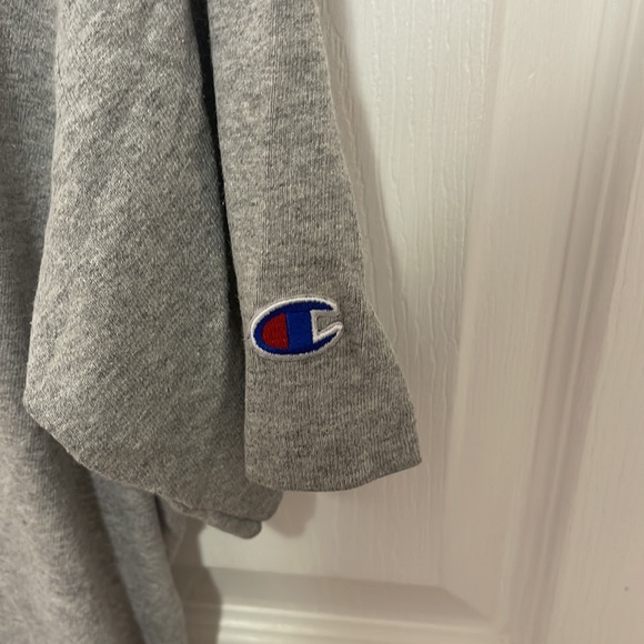 Champion T shirt - Picture 2 of 3